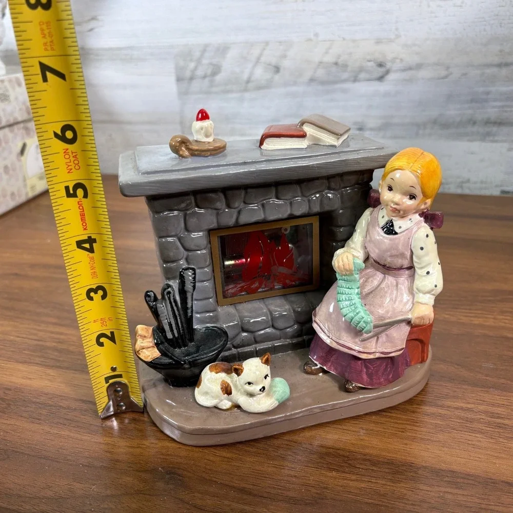 Vintage Christmas Ceramic Music Fireplace 1970's Knitting with the kitty
